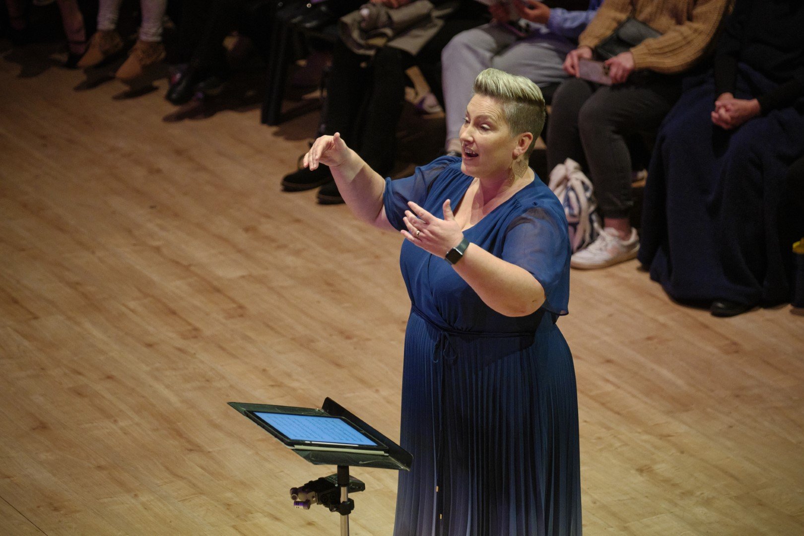 Vanessa Kay conducting